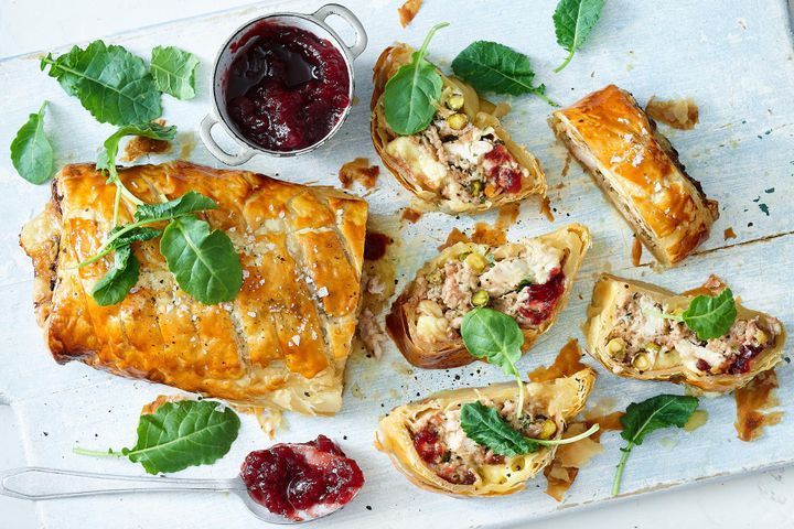 turkey brie and cranberry pastry roll
